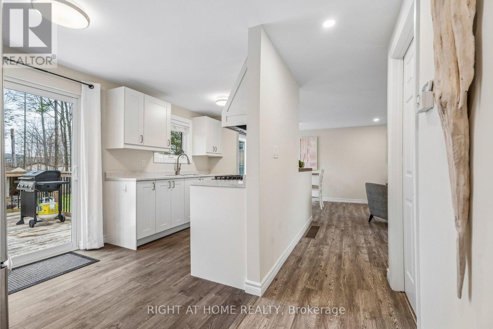 158 ZOO PARK ROAD - 24