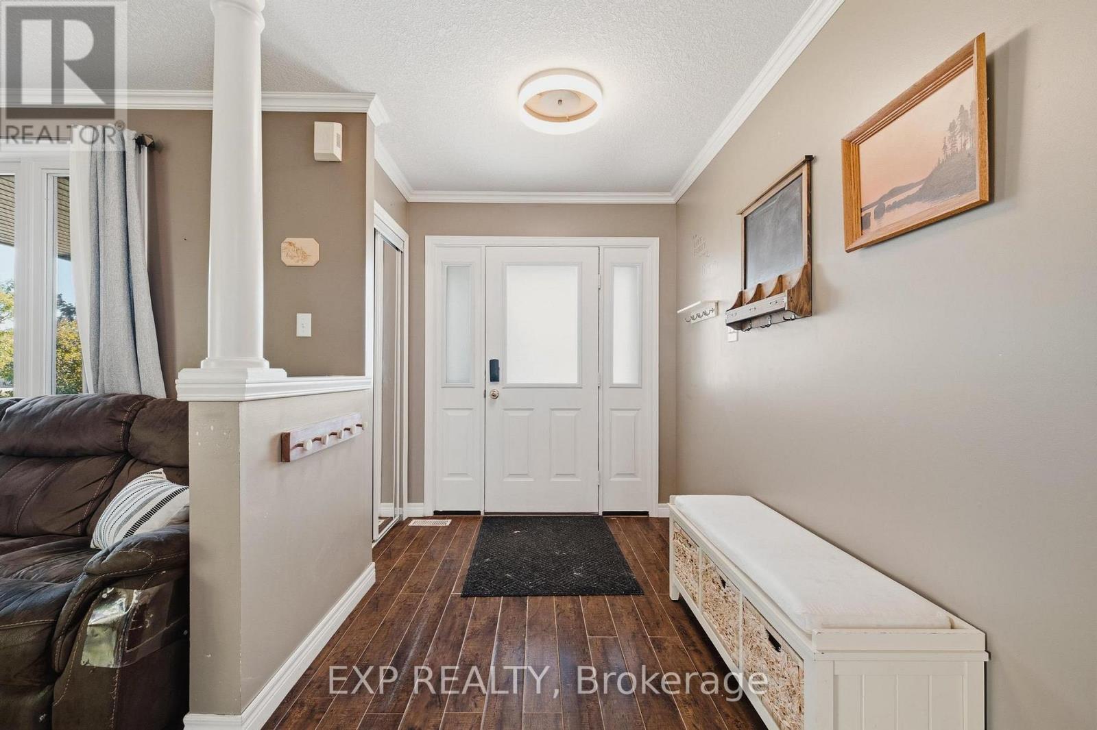 91 ANDREWS DRIVE - 3