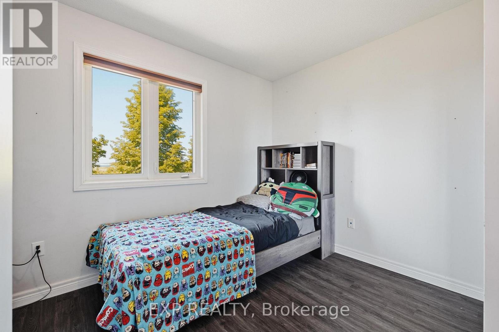 91 ANDREWS DRIVE - 18