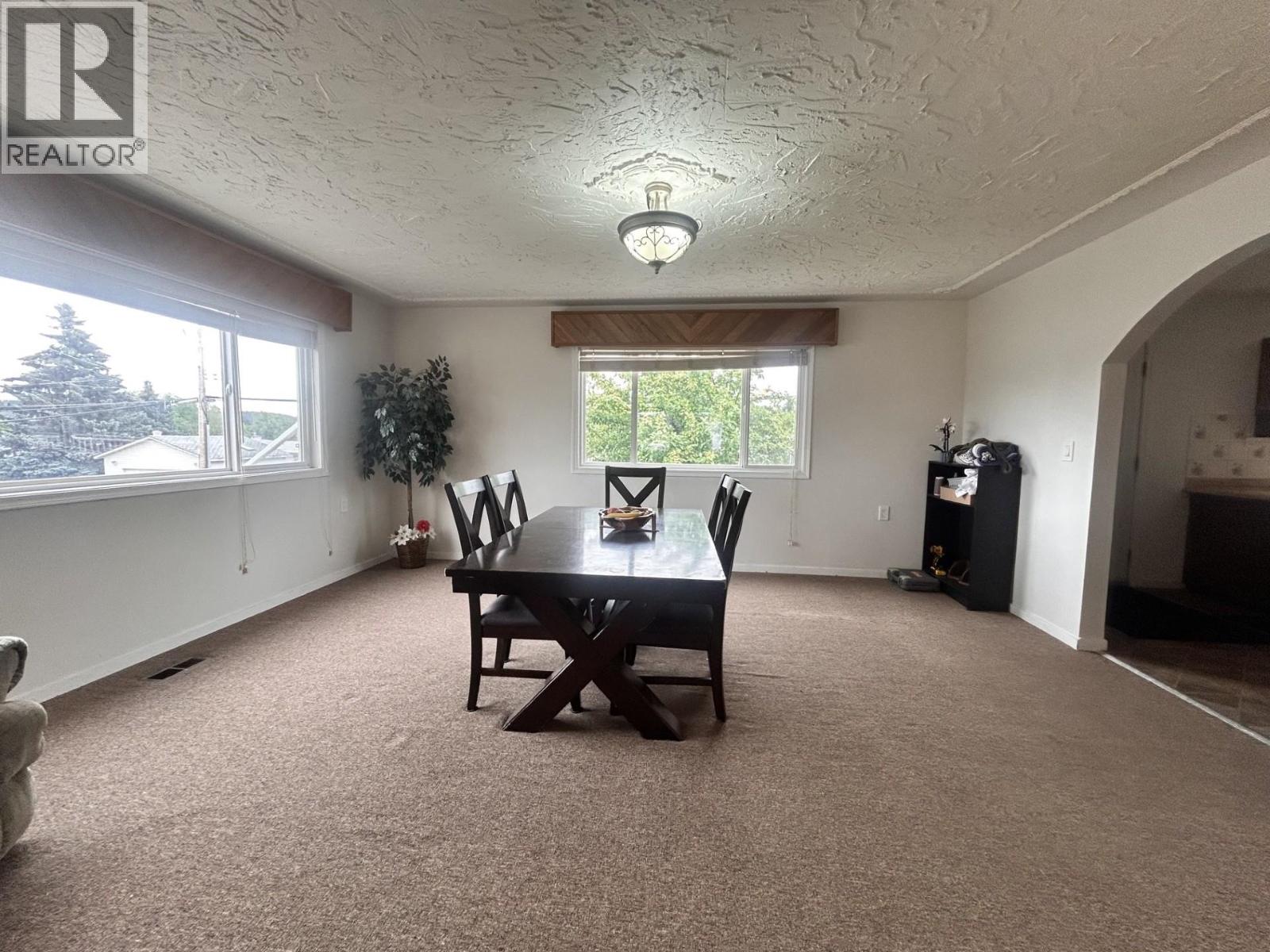 1525 EWERT STREET - 8