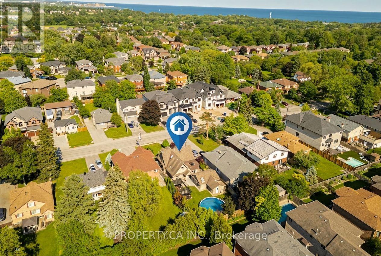 566 ROUGEMOUNT DRIVE - 47