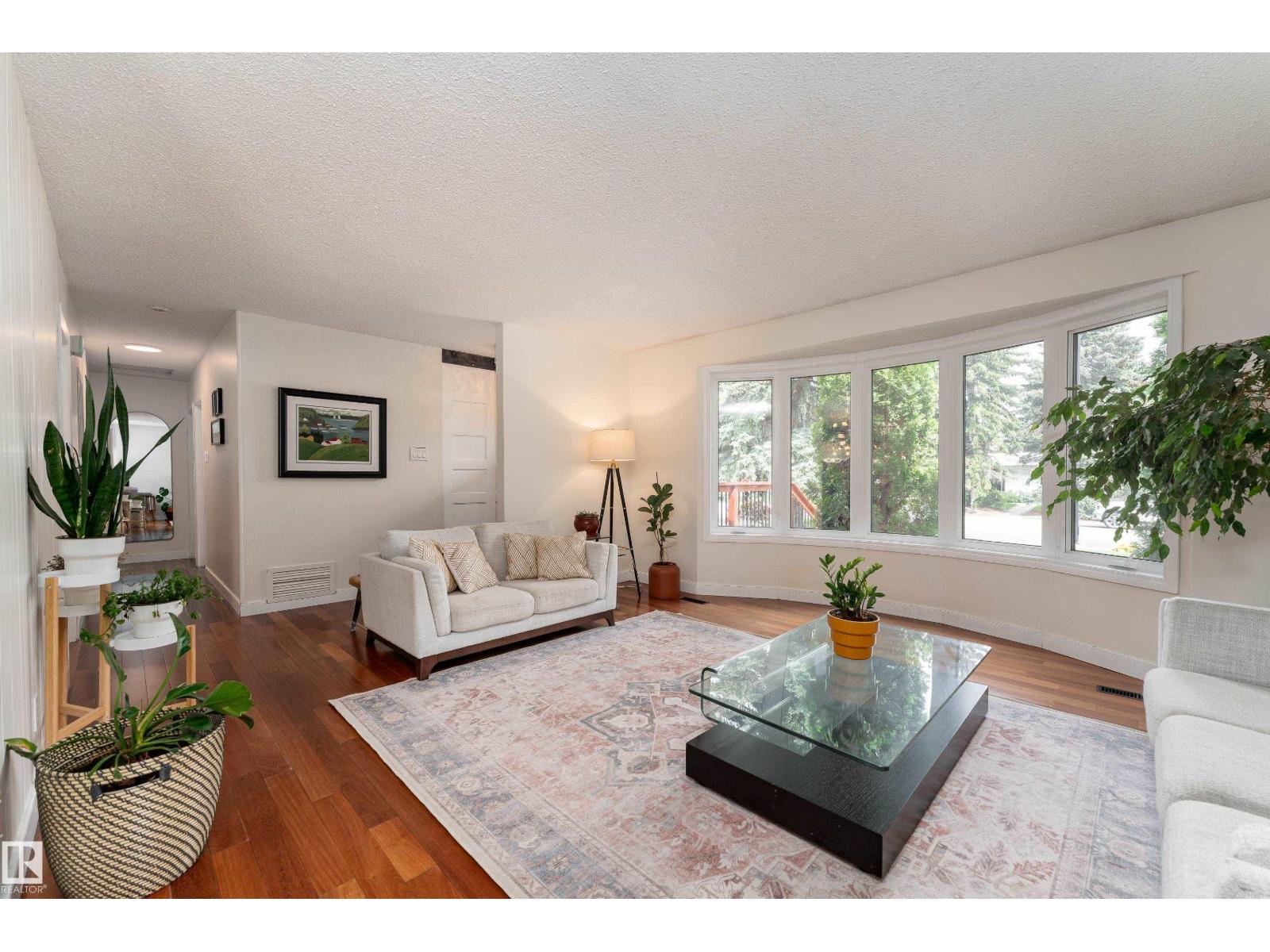 7816 142 ST NW - 2