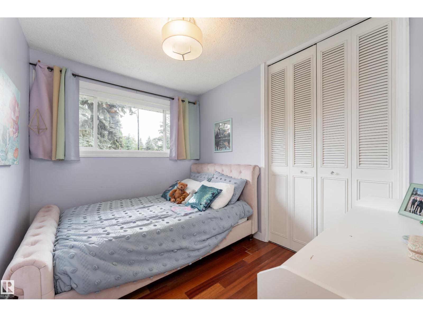 7816 142 ST NW - 27