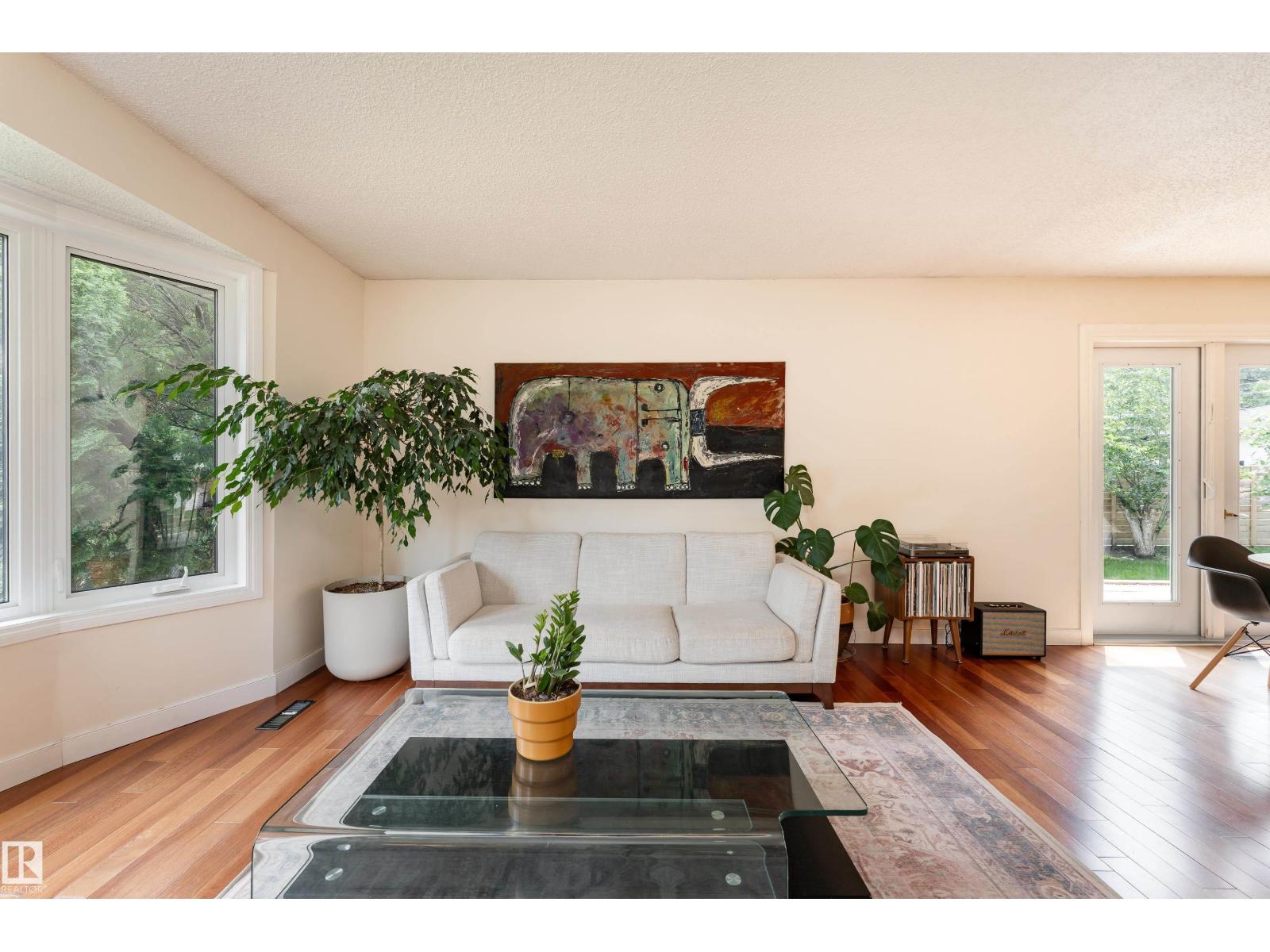 7816 142 ST NW - 30