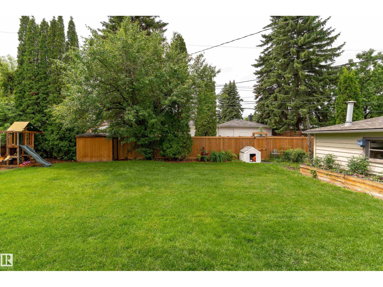 7816 142 ST NW - 51