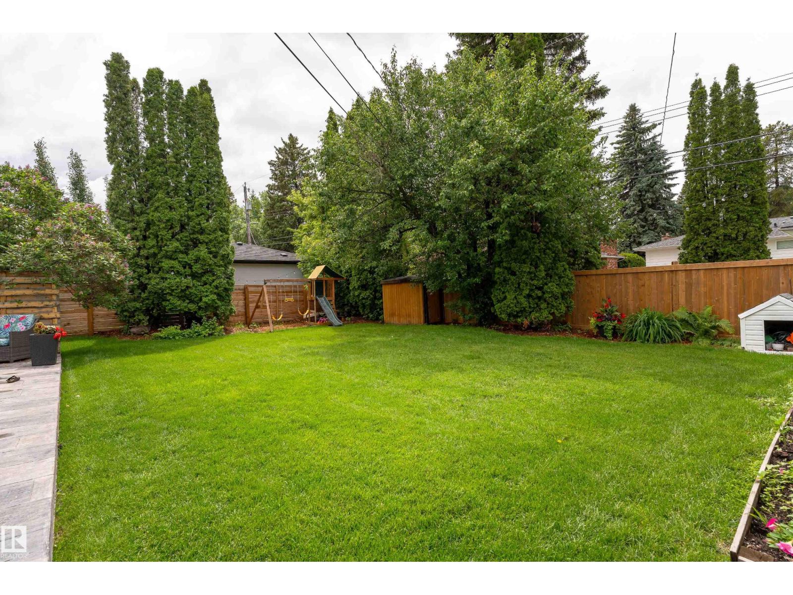 7816 142 ST NW - 52