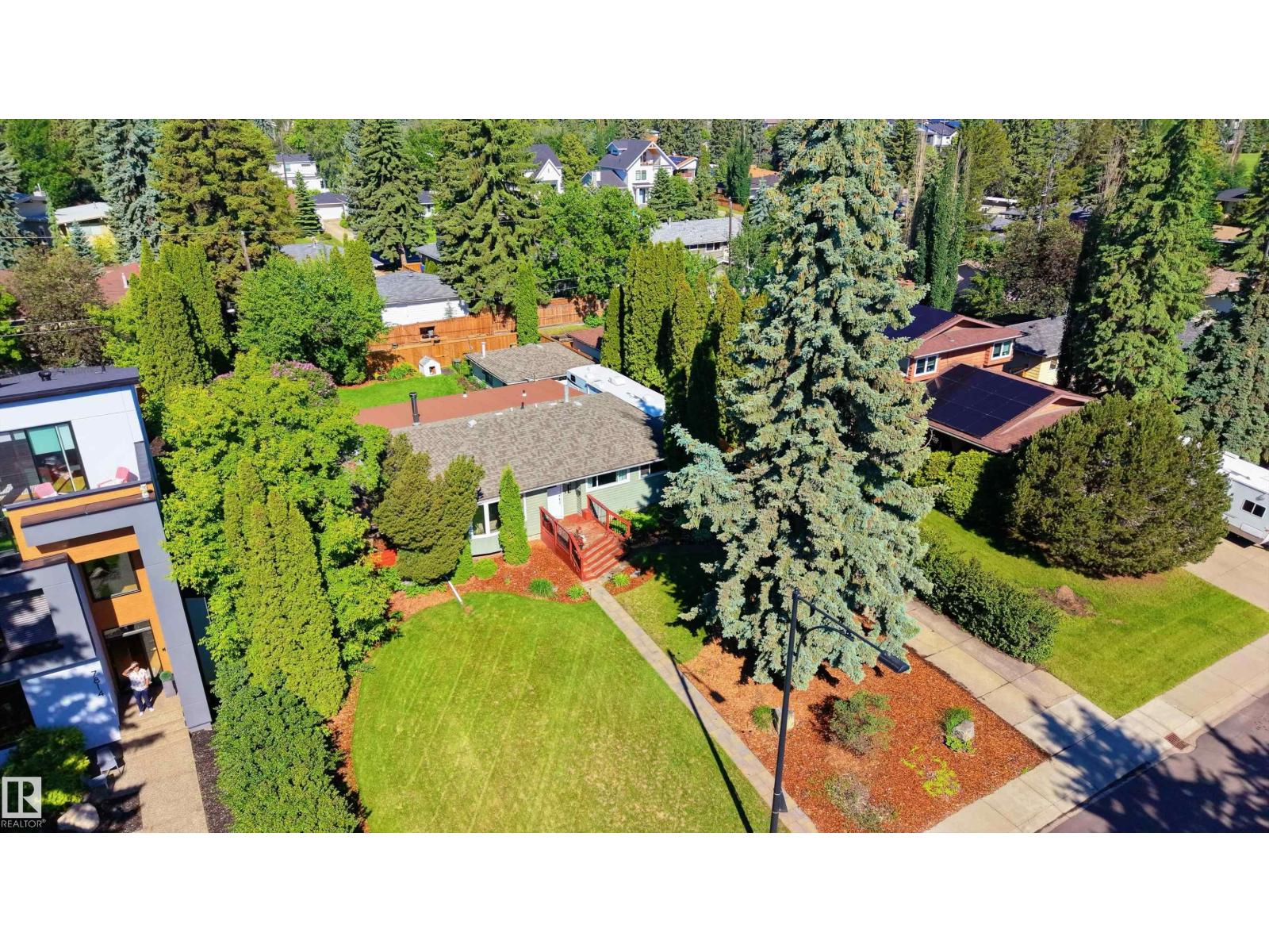 7816 142 ST NW - 62