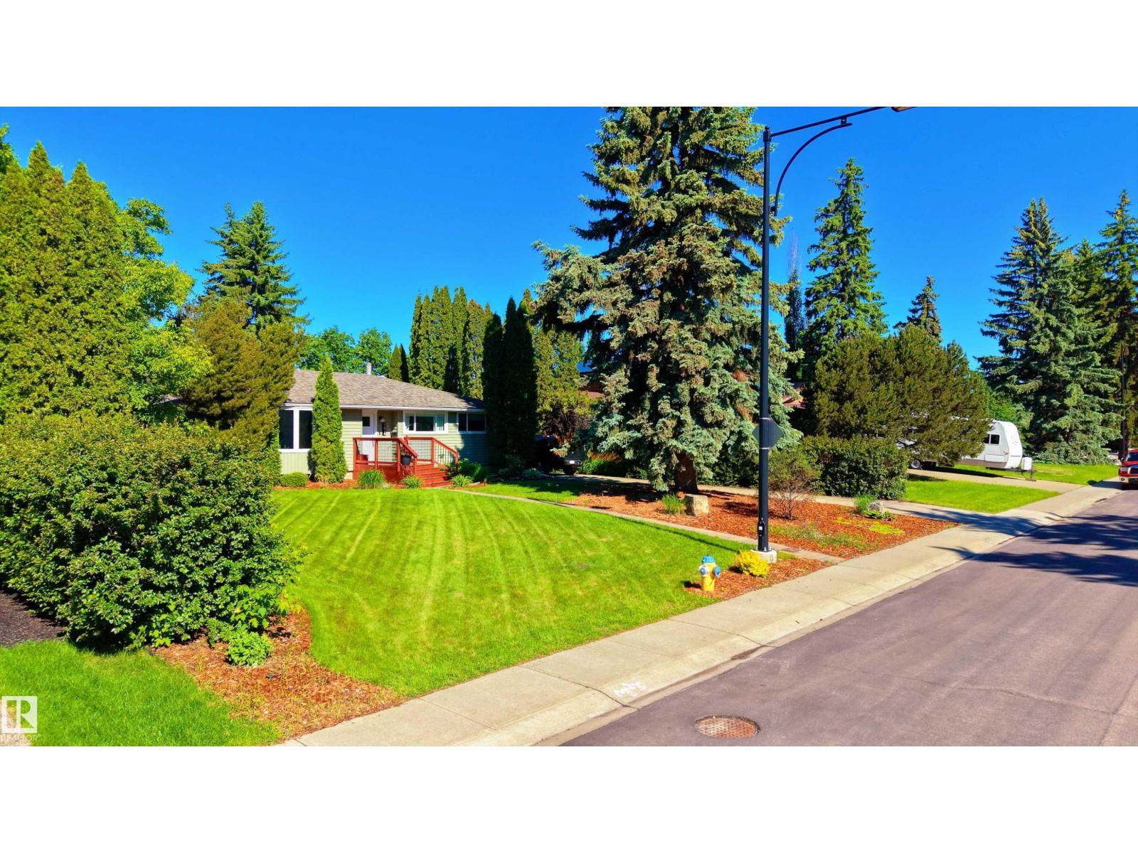 7816 142 ST NW - 63