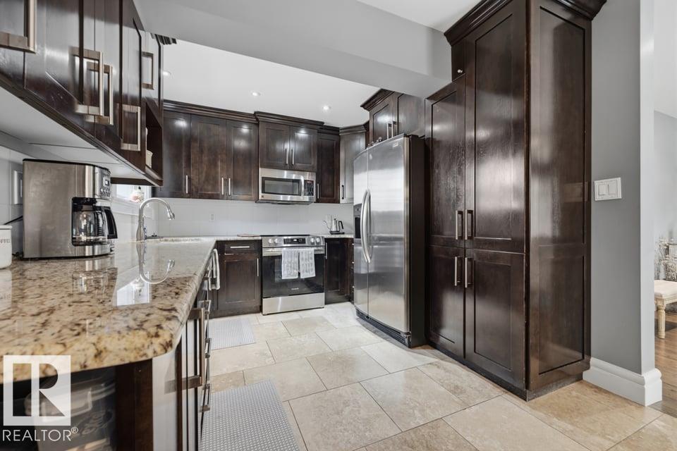 10321 137 ST NW - 11