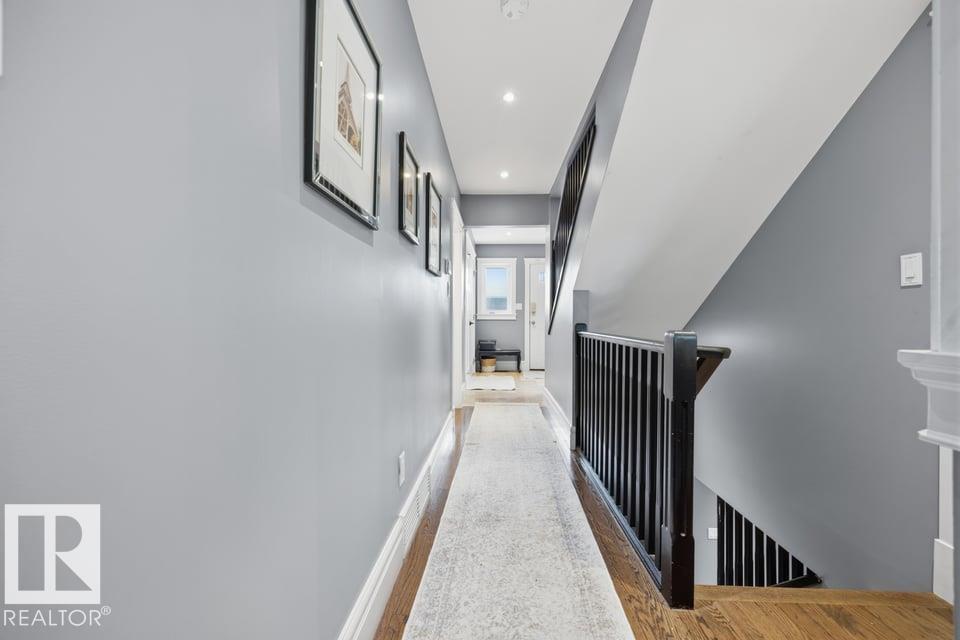 10321 137 ST NW - 14