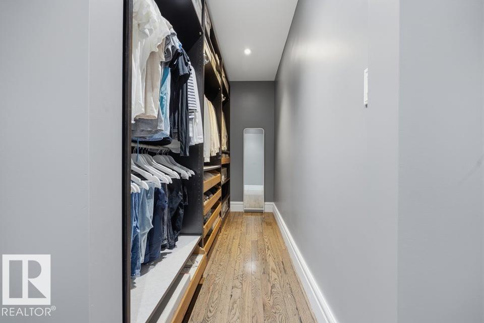 10321 137 ST NW - 23