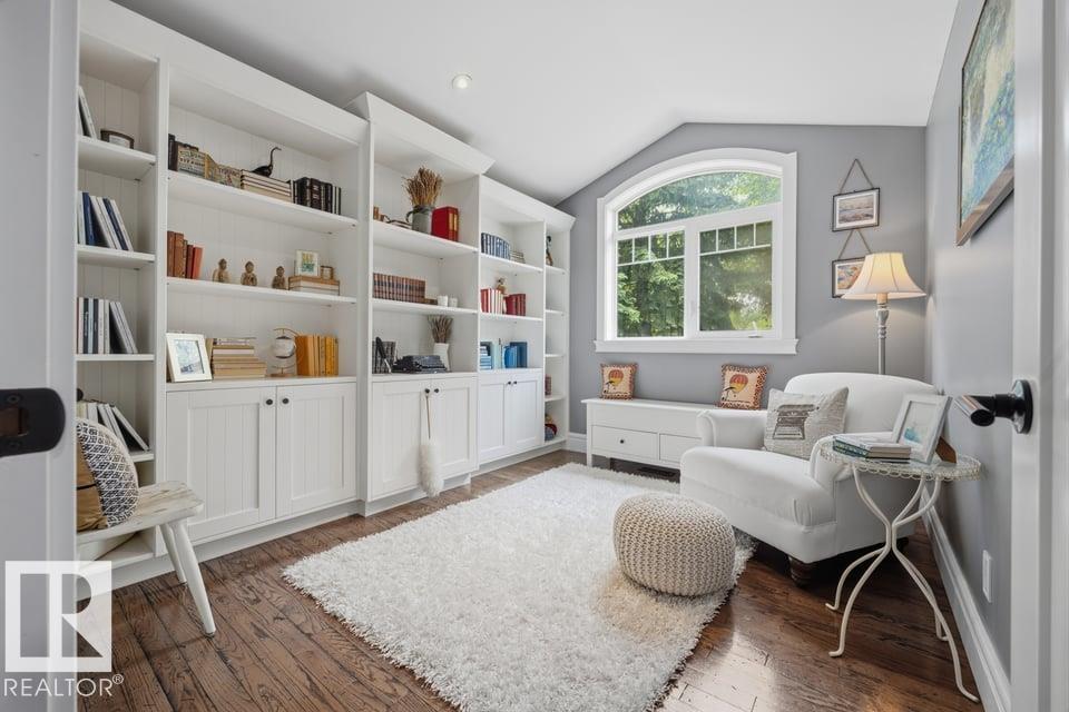 10321 137 ST NW - 29