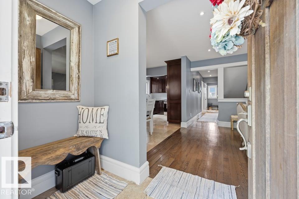 10321 137 ST NW - 3