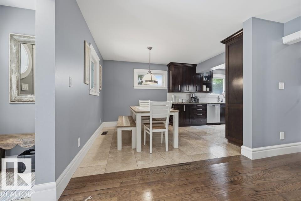 10321 137 ST NW - 8