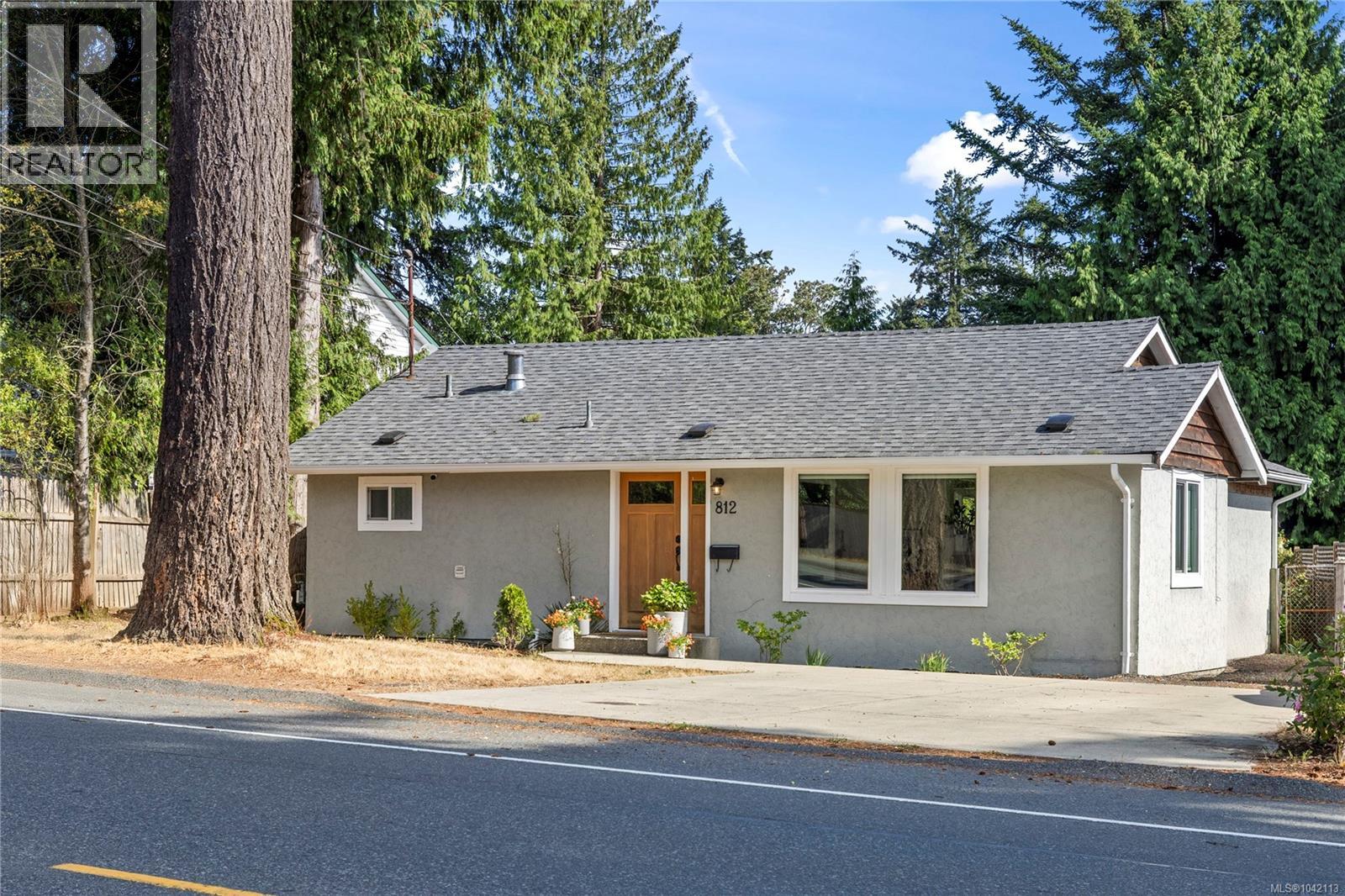812 Townsite Rd - 1