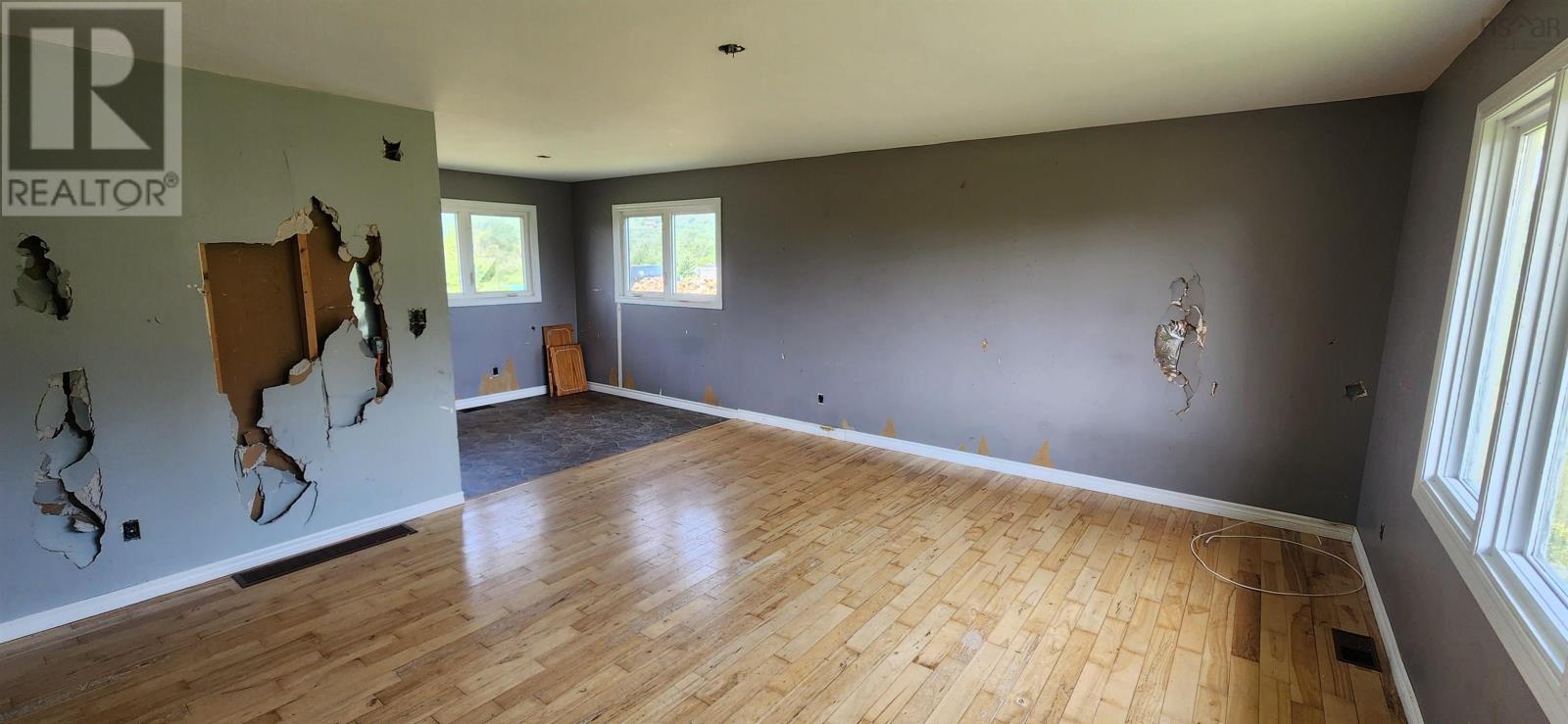 31 Parker Mountain Road - 5