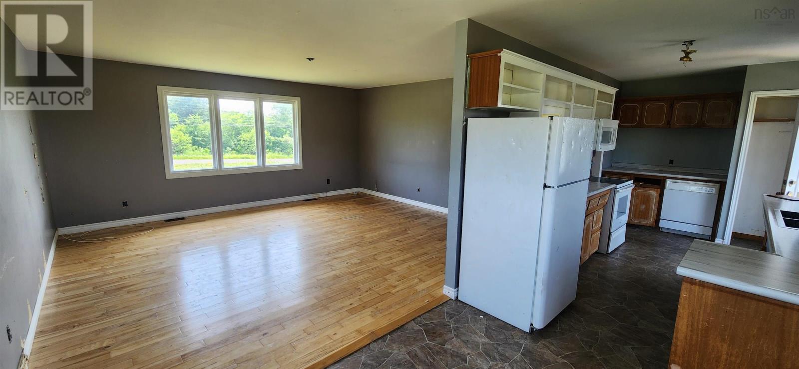 31 Parker Mountain Road - 6
