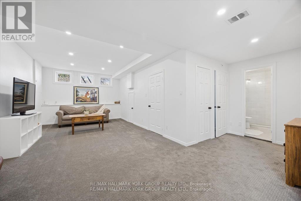 195 KING STREET - 24