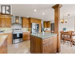 Foyer - 24122 Poppe Road, Tilbury, ON N0P2L0 Photo 10