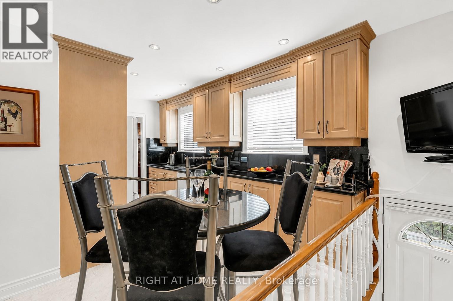 168 SPRINGHEAD GARDENS - 16