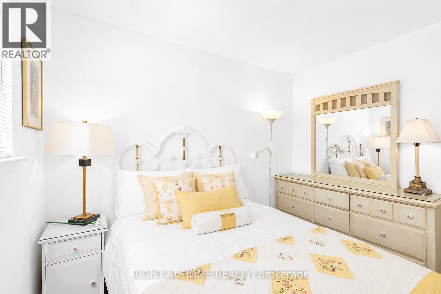 168 SPRINGHEAD GARDENS - 21