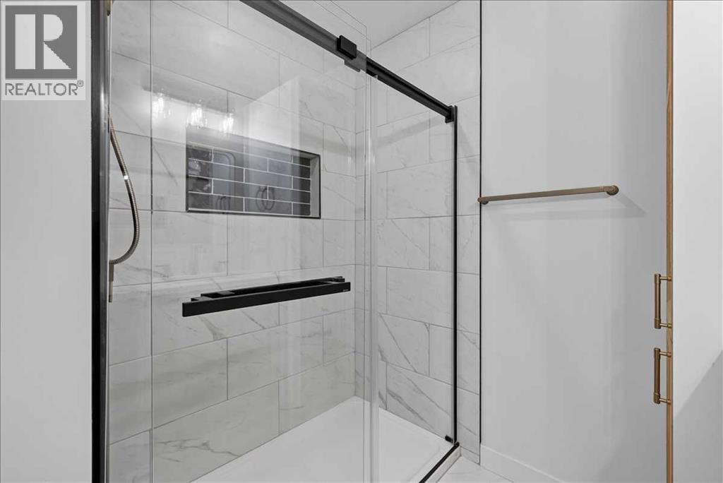 Primary ensuite