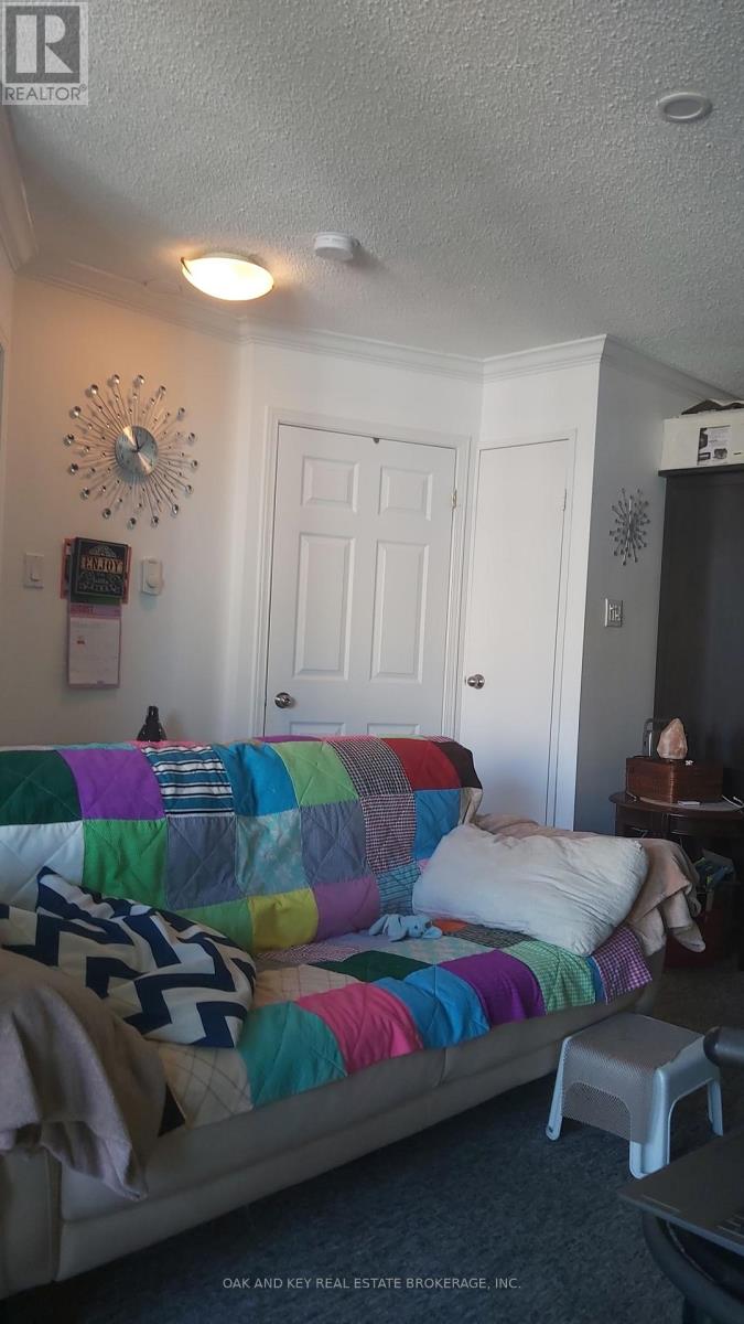 75 HUXLEY STREET - 8