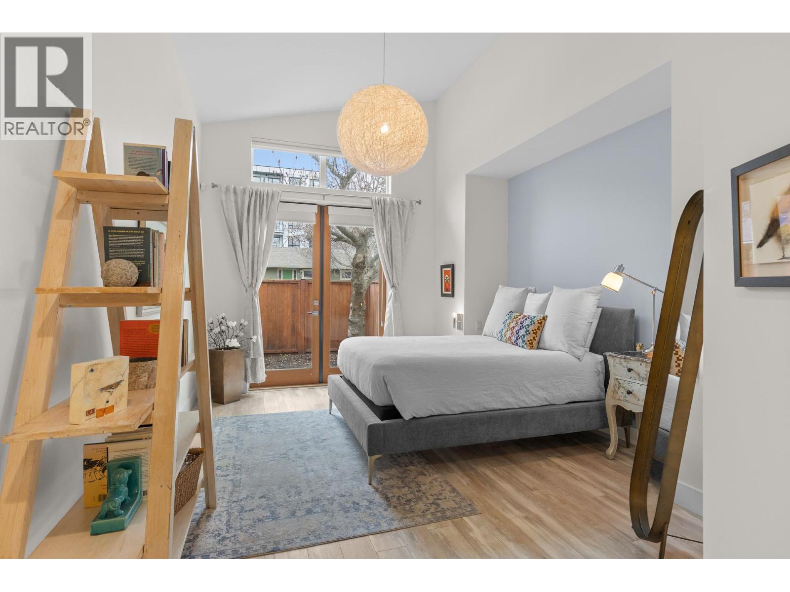 827 Saucier Avenue - 36