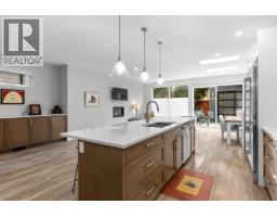 827 Saucier Avenue, Kelowna, BC V1Y6A4 Photo 19