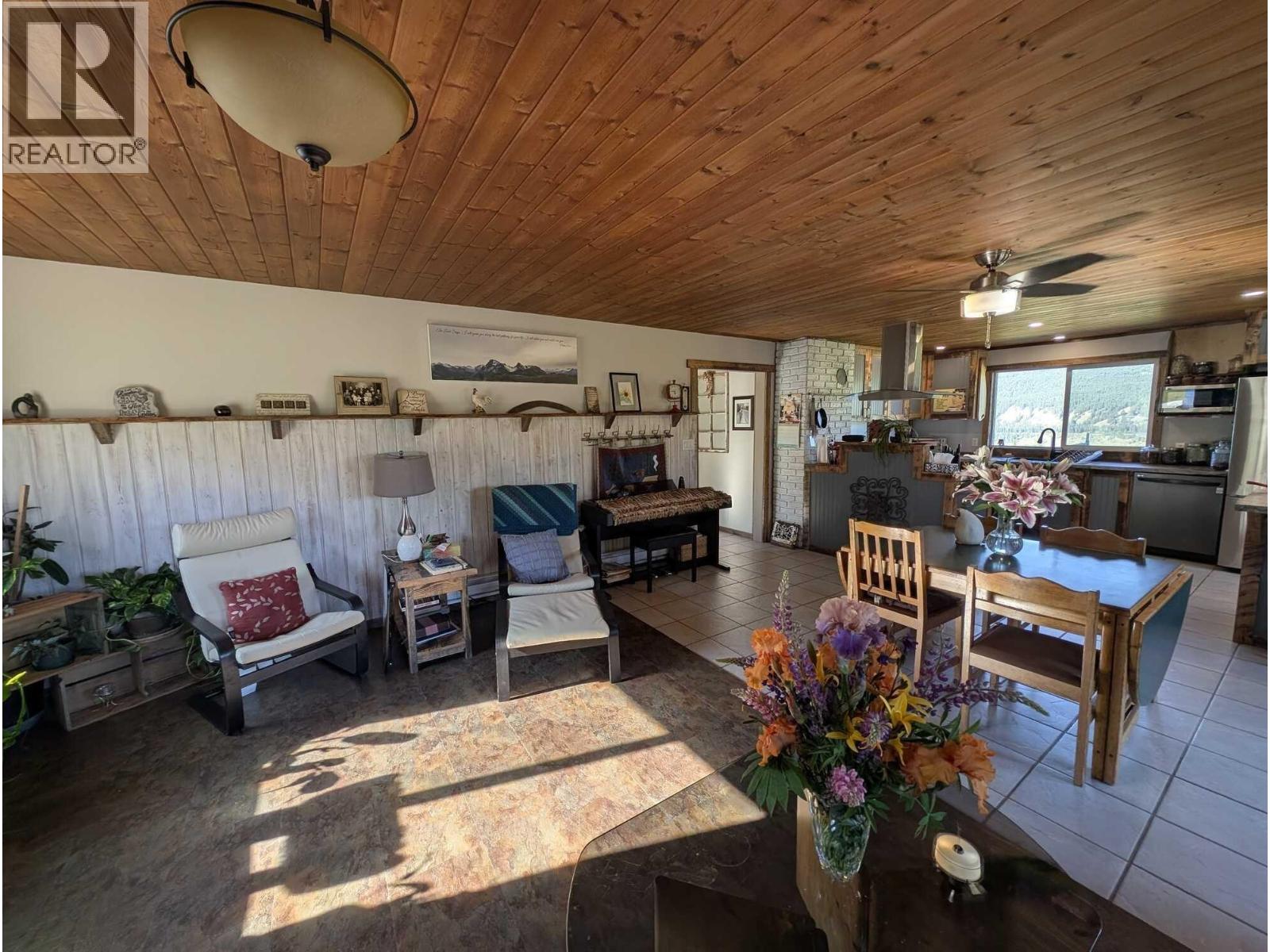 10281 LEE ROAD - 10