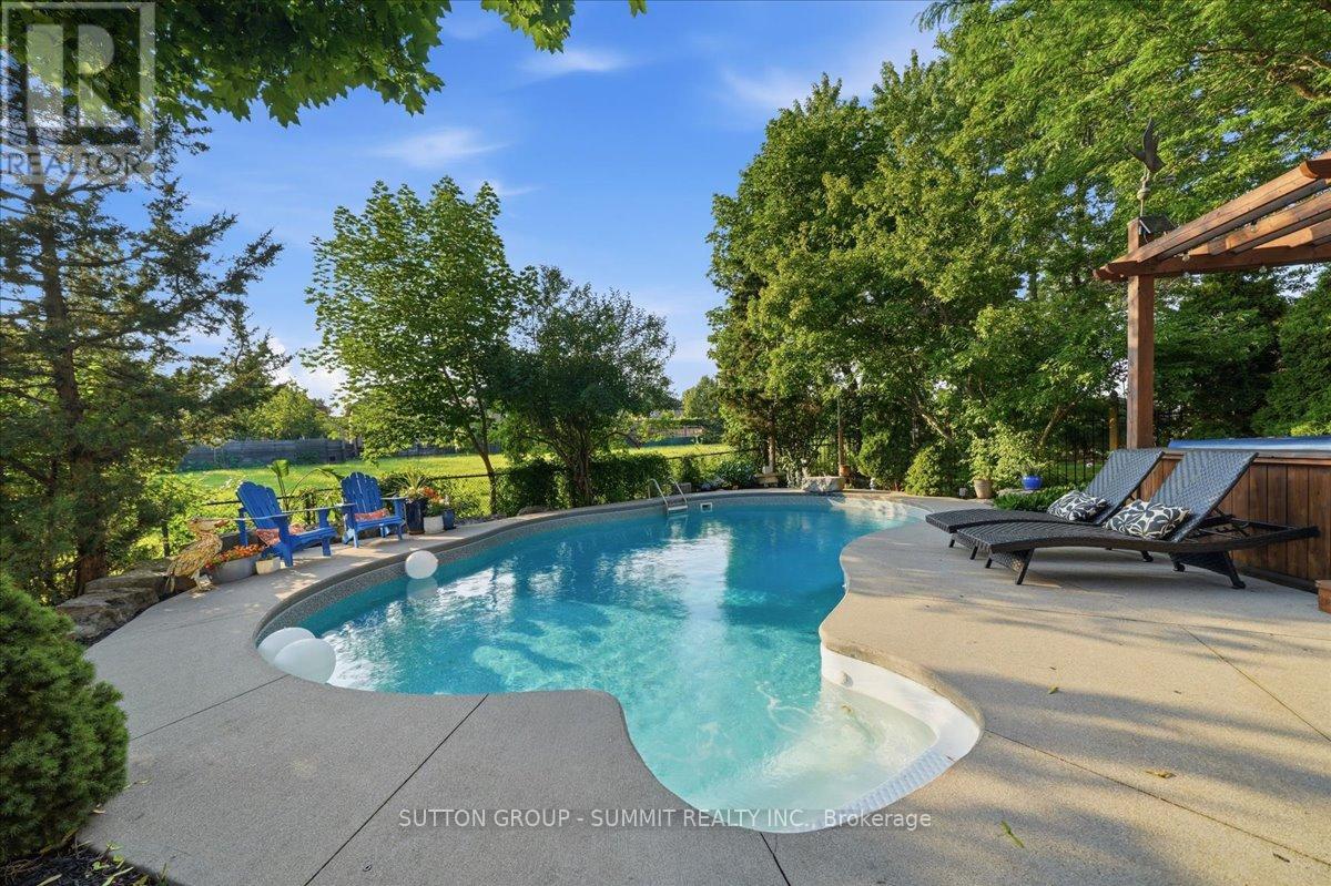 3967 BEACHAM STREET - 33
