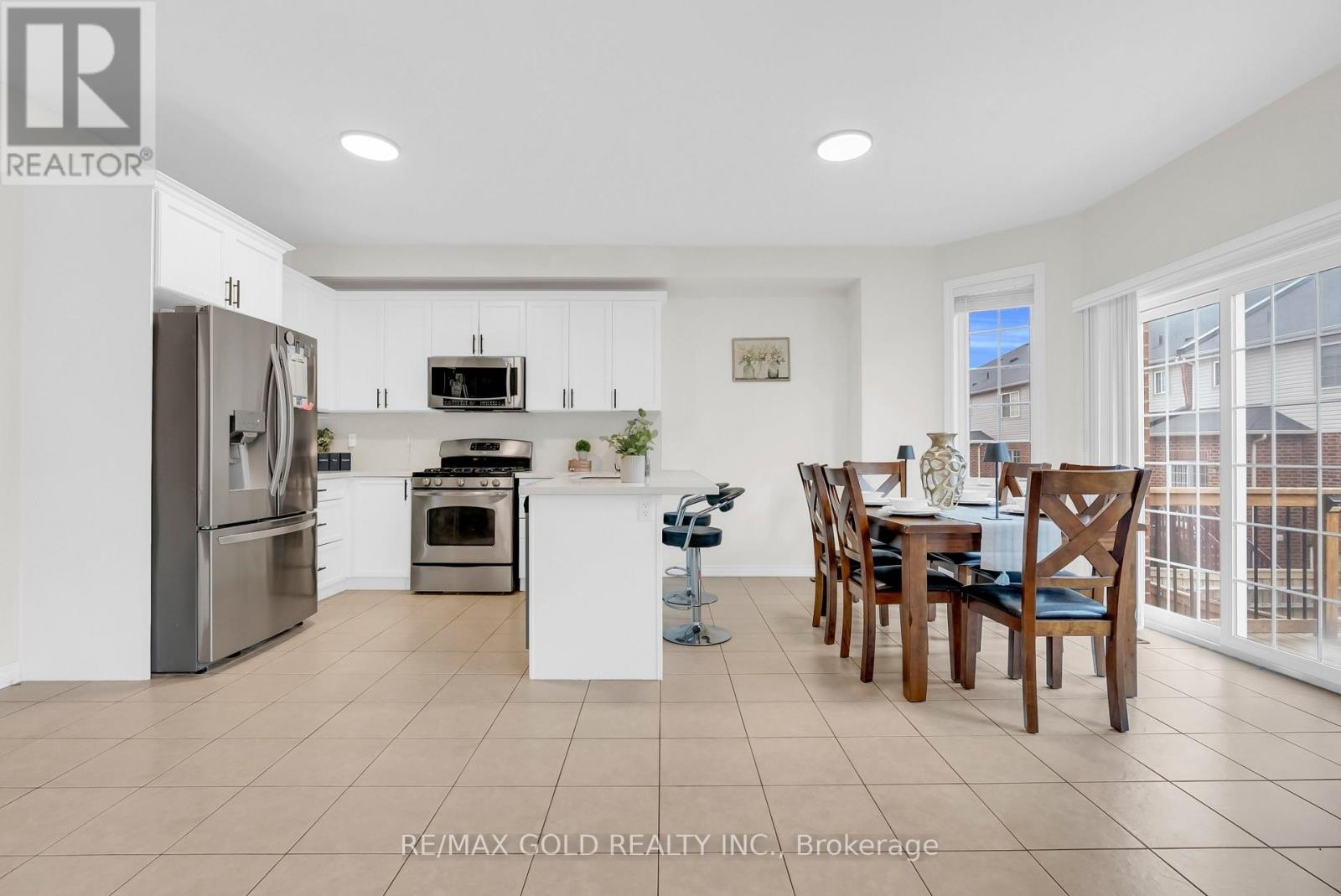 569 MILLER WAY - 11