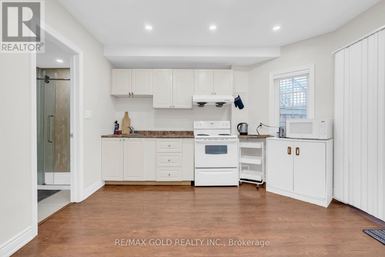 569 MILLER WAY - 34