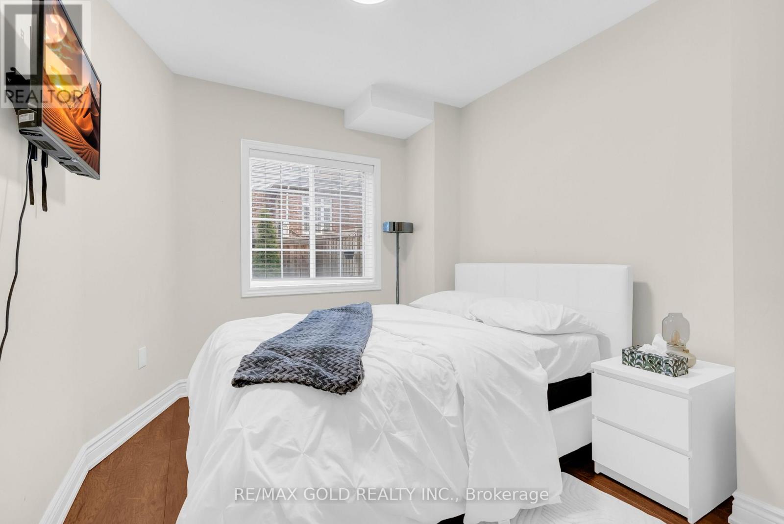 569 MILLER WAY - 36