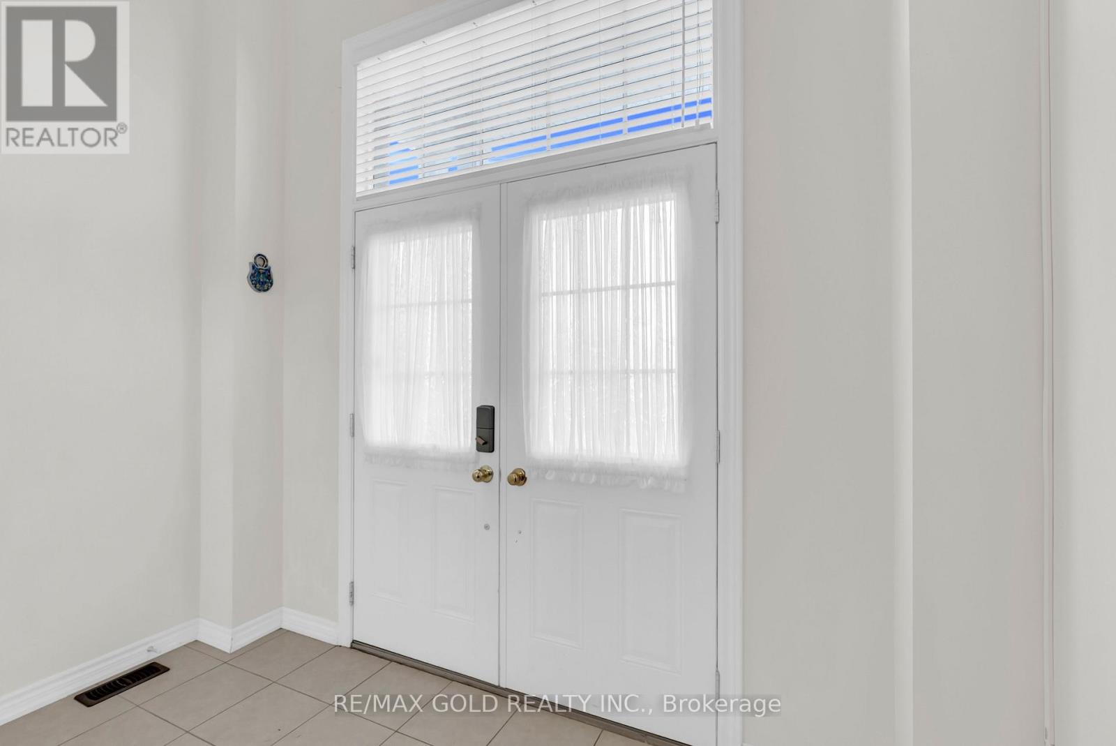 569 MILLER WAY - 4
