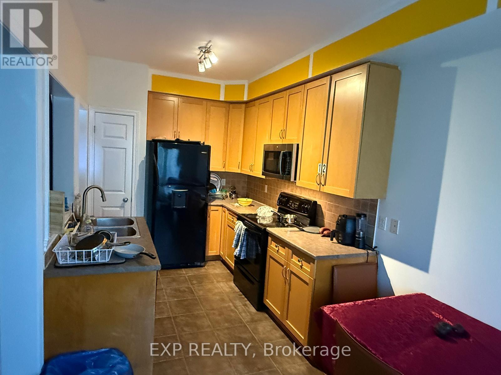5066 MERCER COMMON - 11