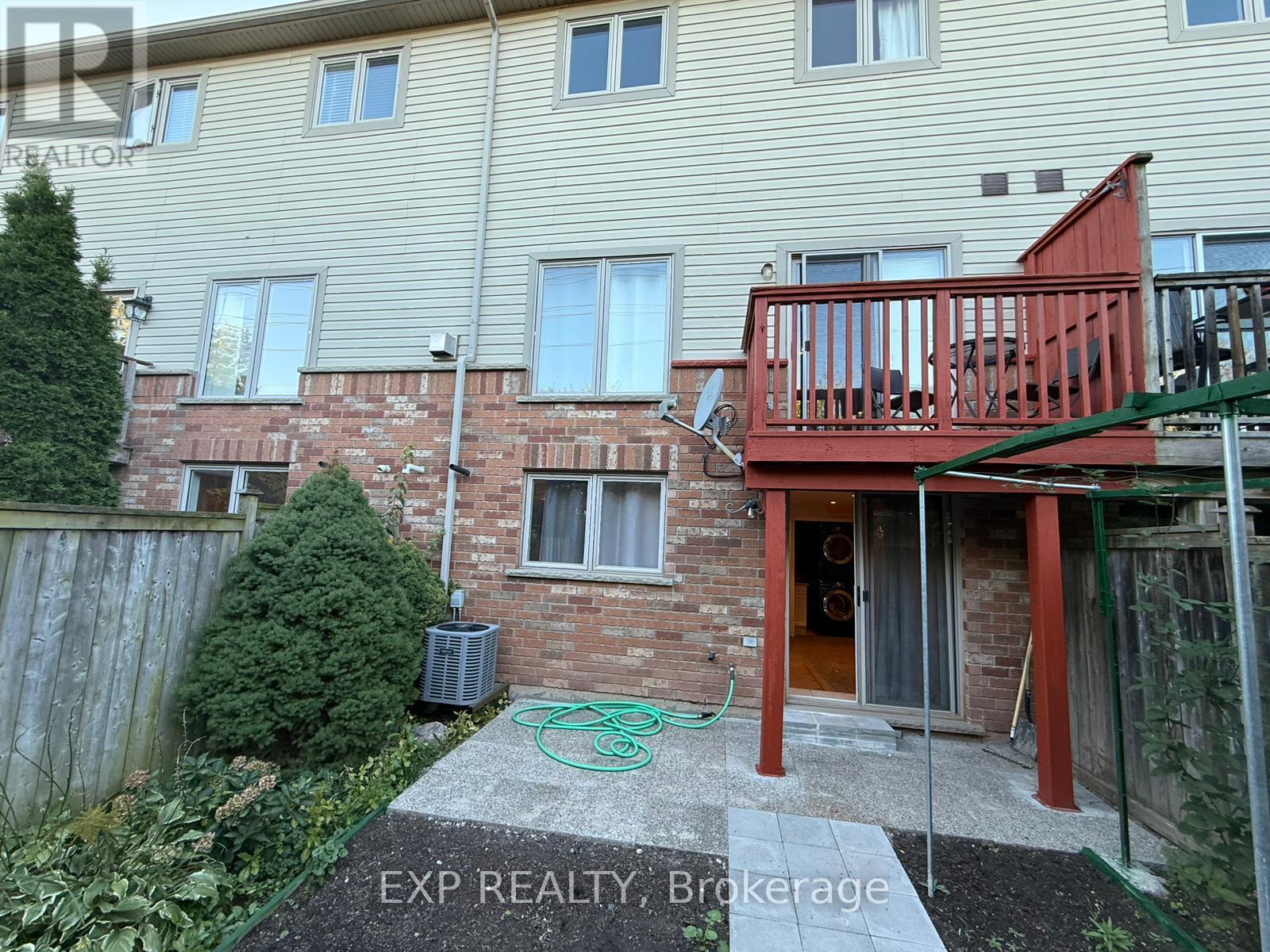 5066 MERCER COMMON - 12