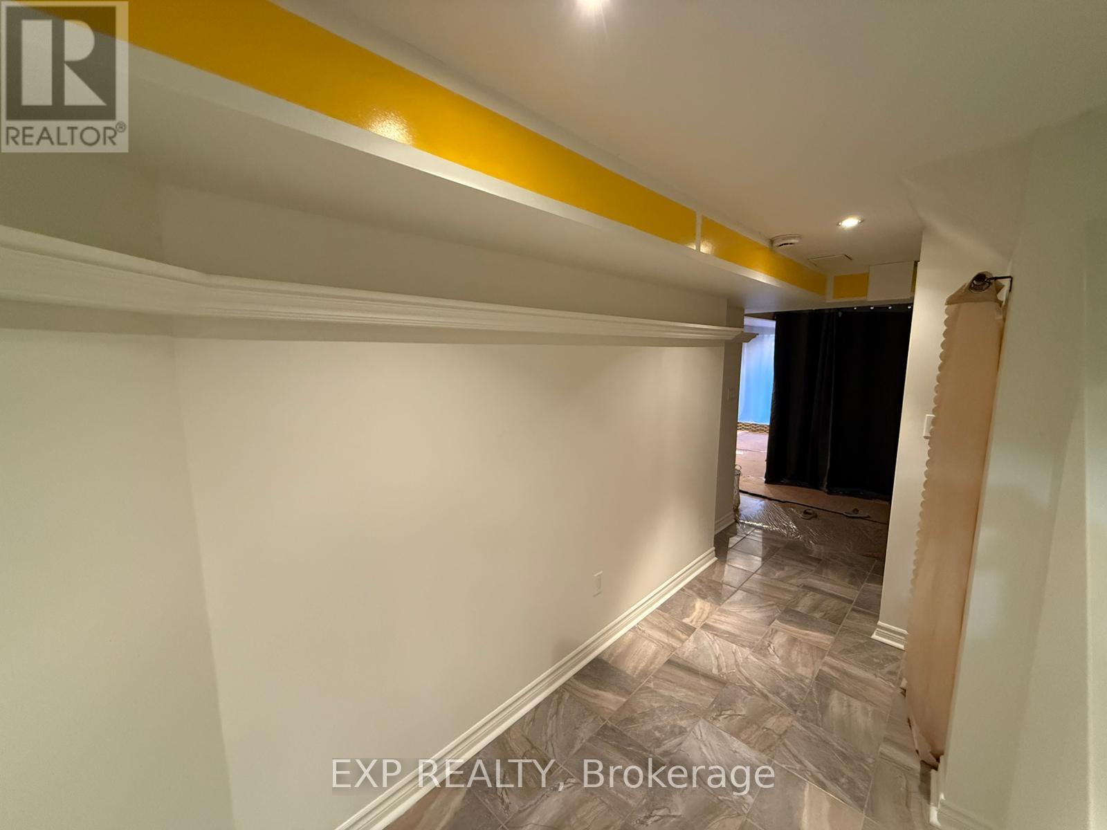 5066 MERCER COMMON - 16