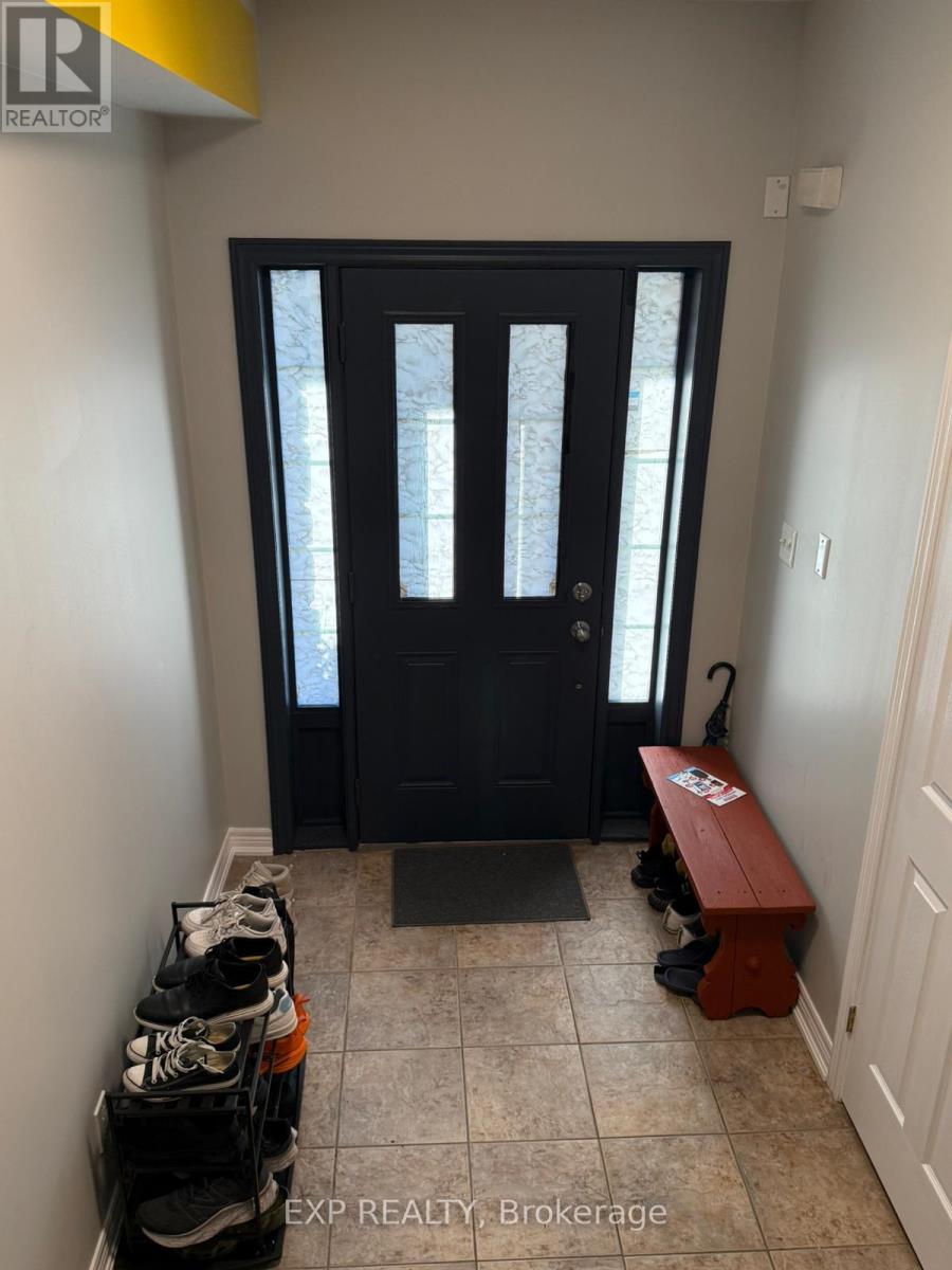 5066 MERCER COMMON - 3