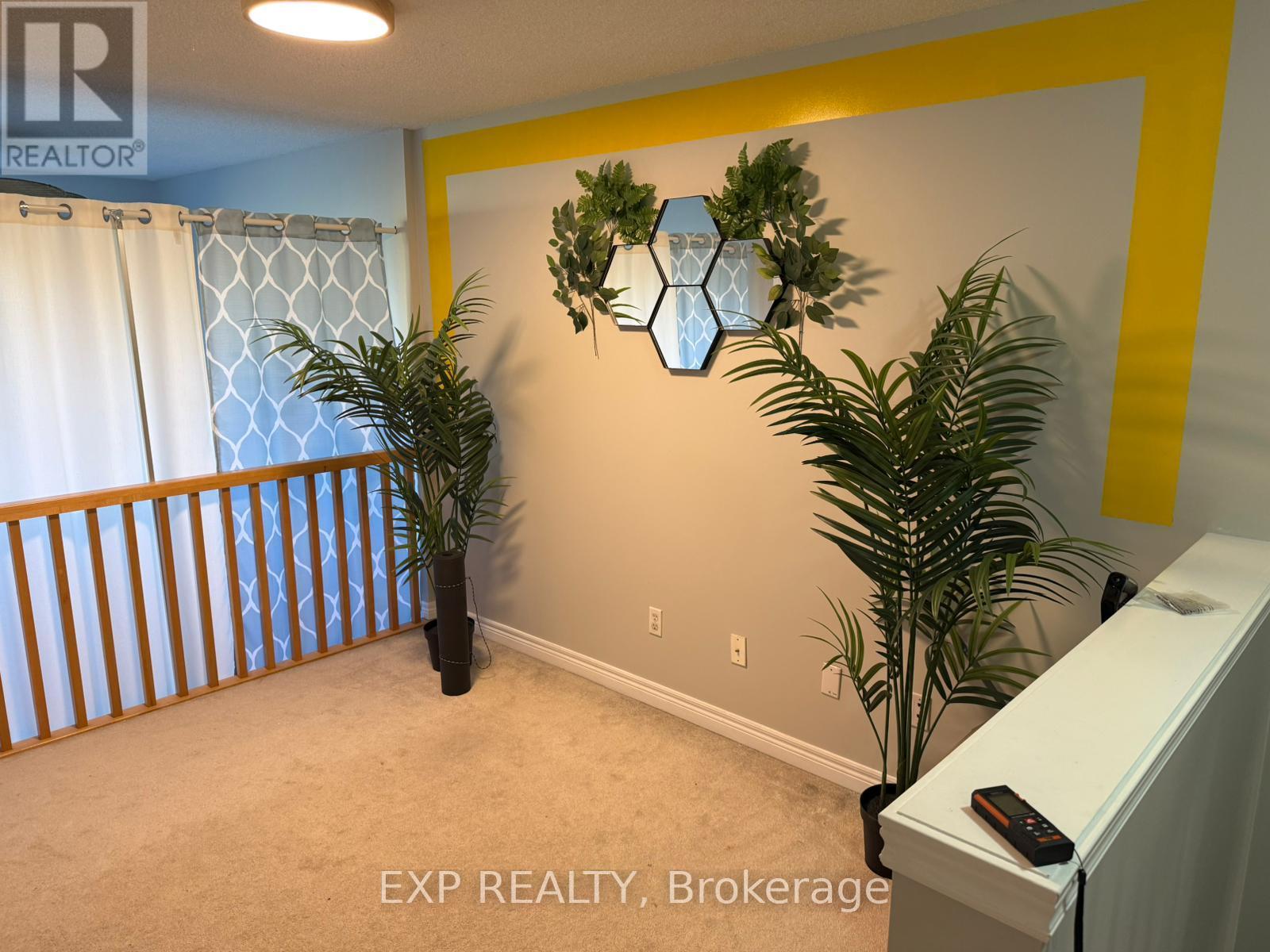 5066 MERCER COMMON - 7