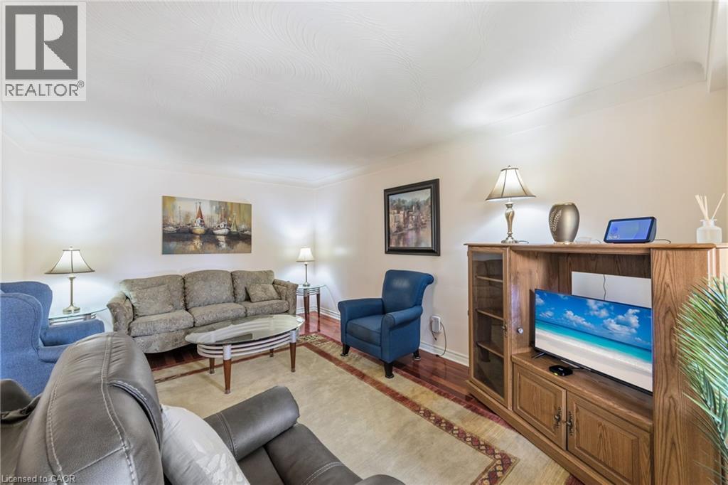 122 GREENCEDAR Drive - 13
