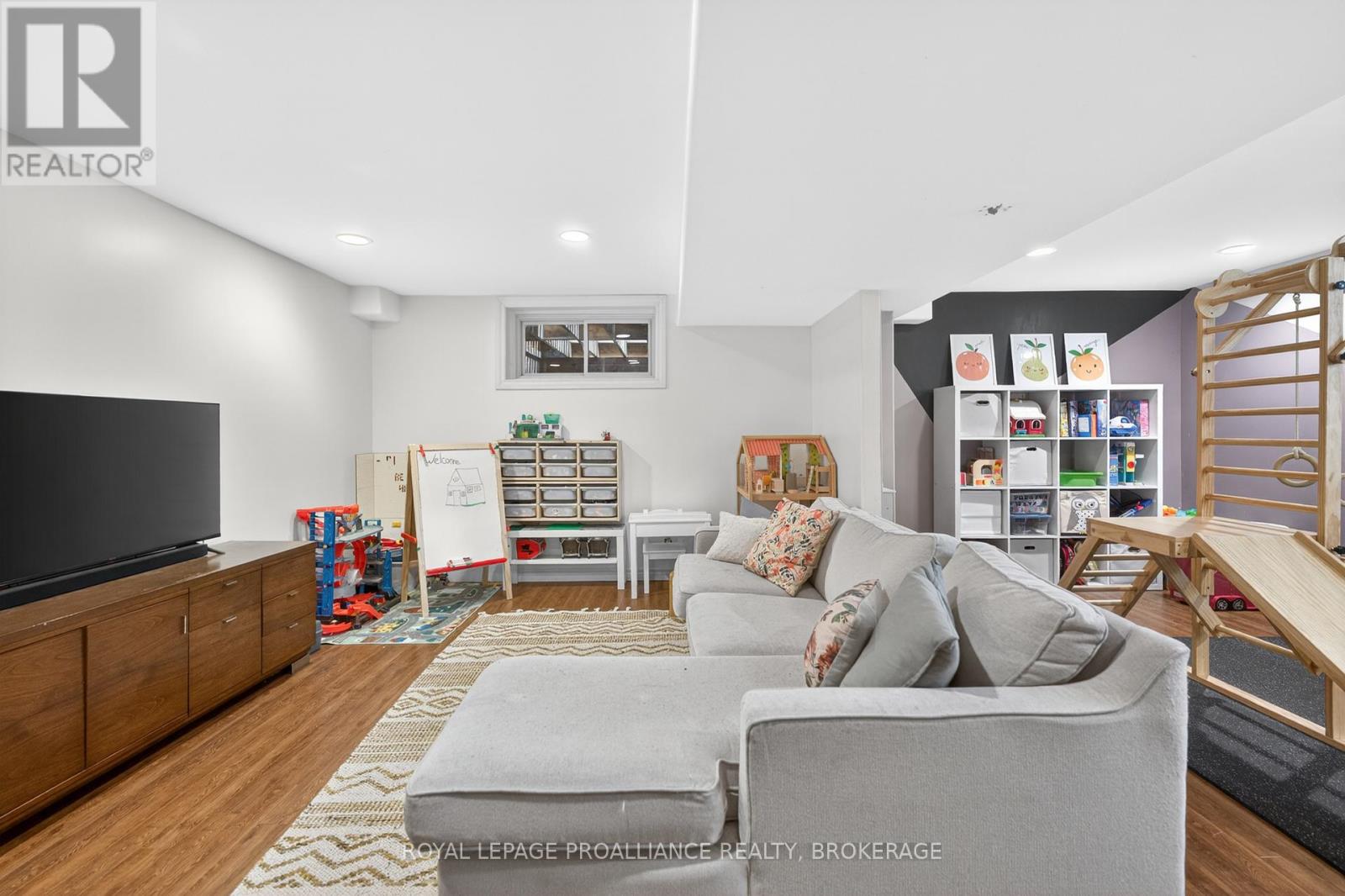 87 DALGLEISH AVENUE - 38