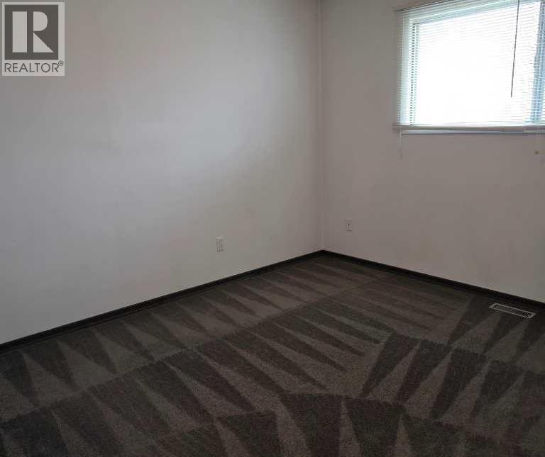 2822 13 Avenue SE - 8