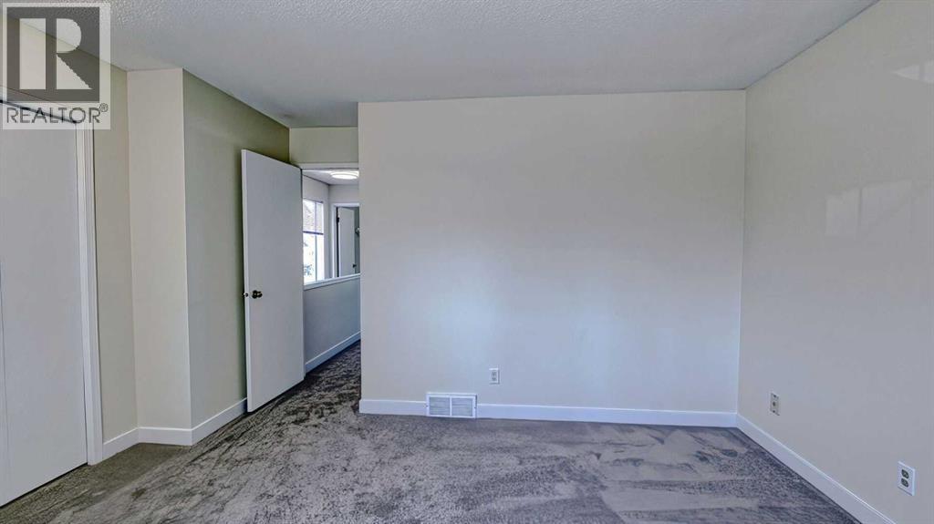 157 Harvest Gold Heights NE - 30