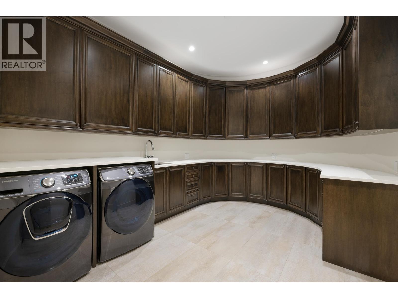 1365 WHITBY ROAD, West Vancouver