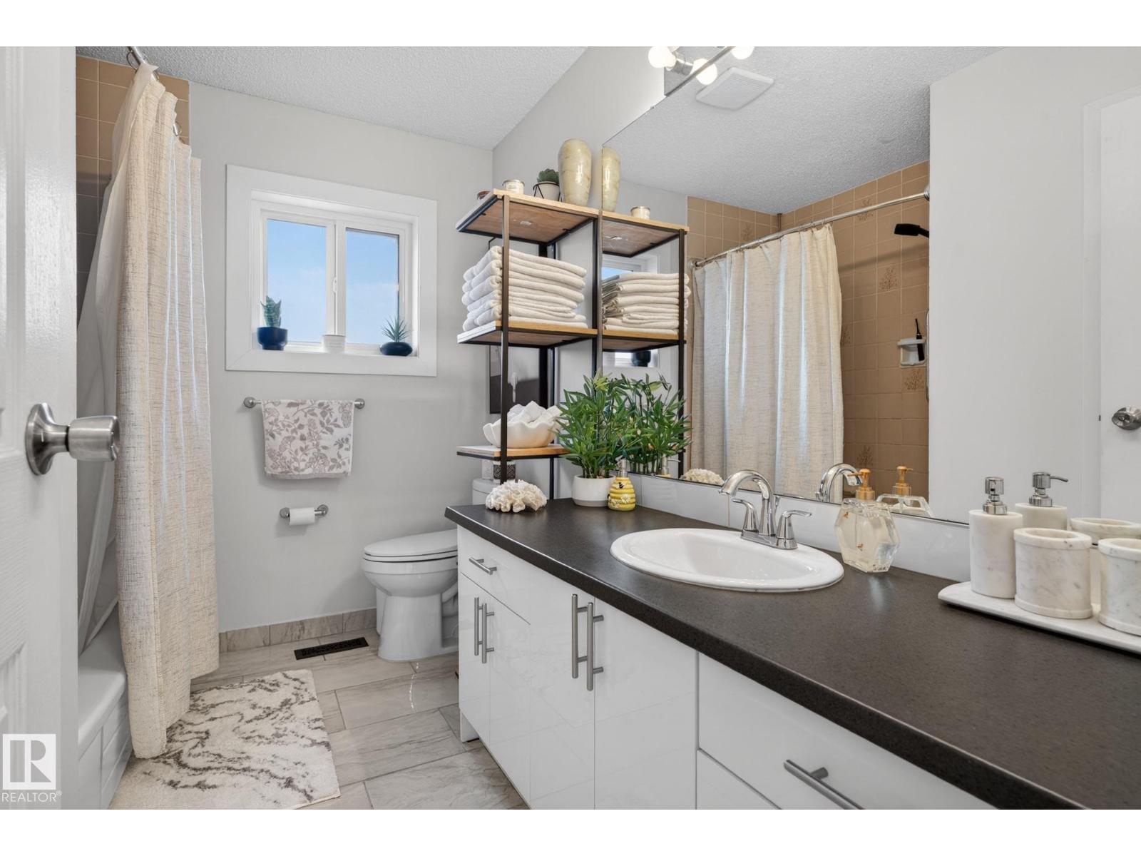 17404 95 ST NW - 19