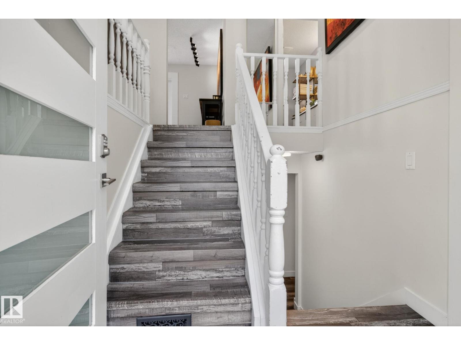 17404 95 ST NW - 20