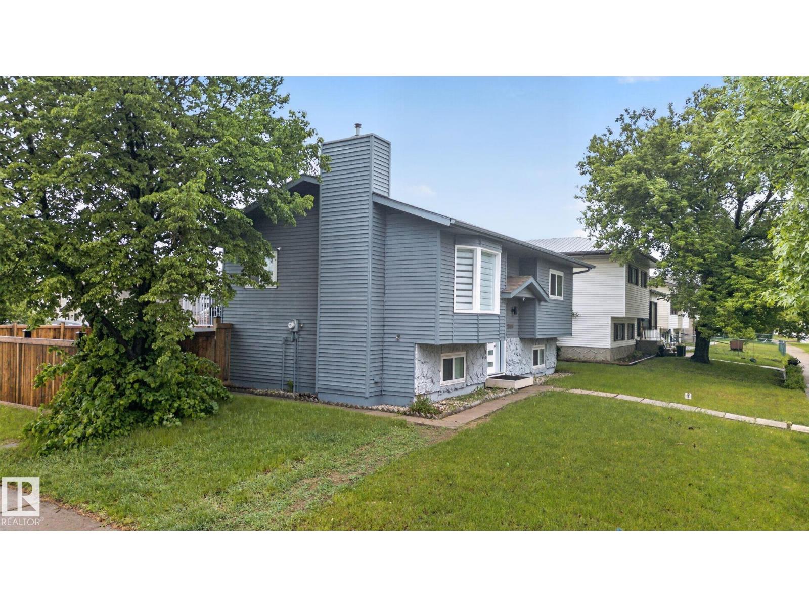 17404 95 ST NW - 35