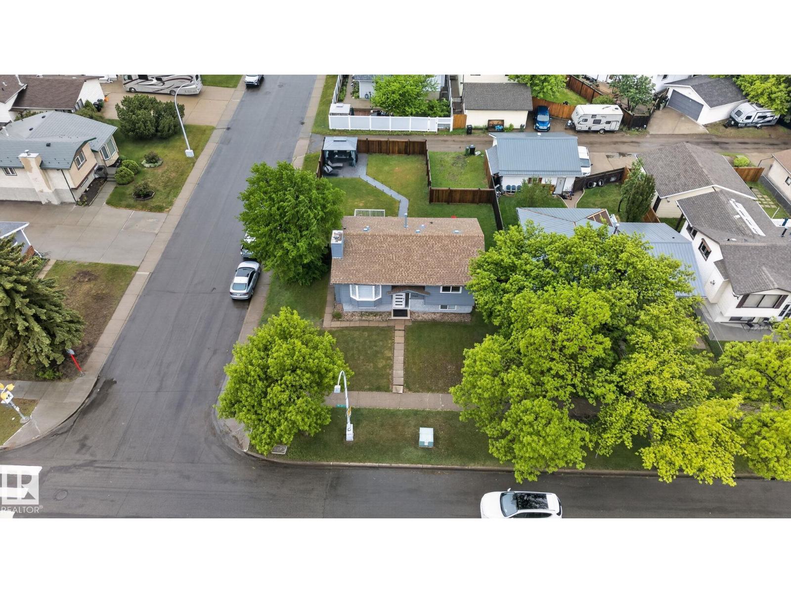 17404 95 ST NW - 36