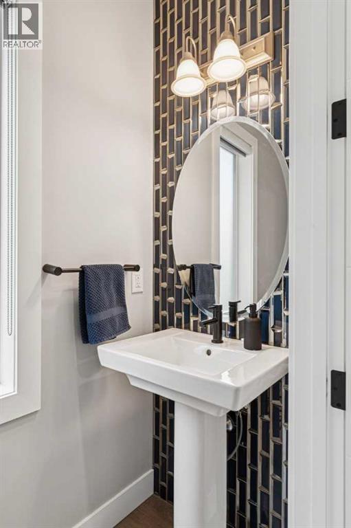69 Yorkville Green SW - 16